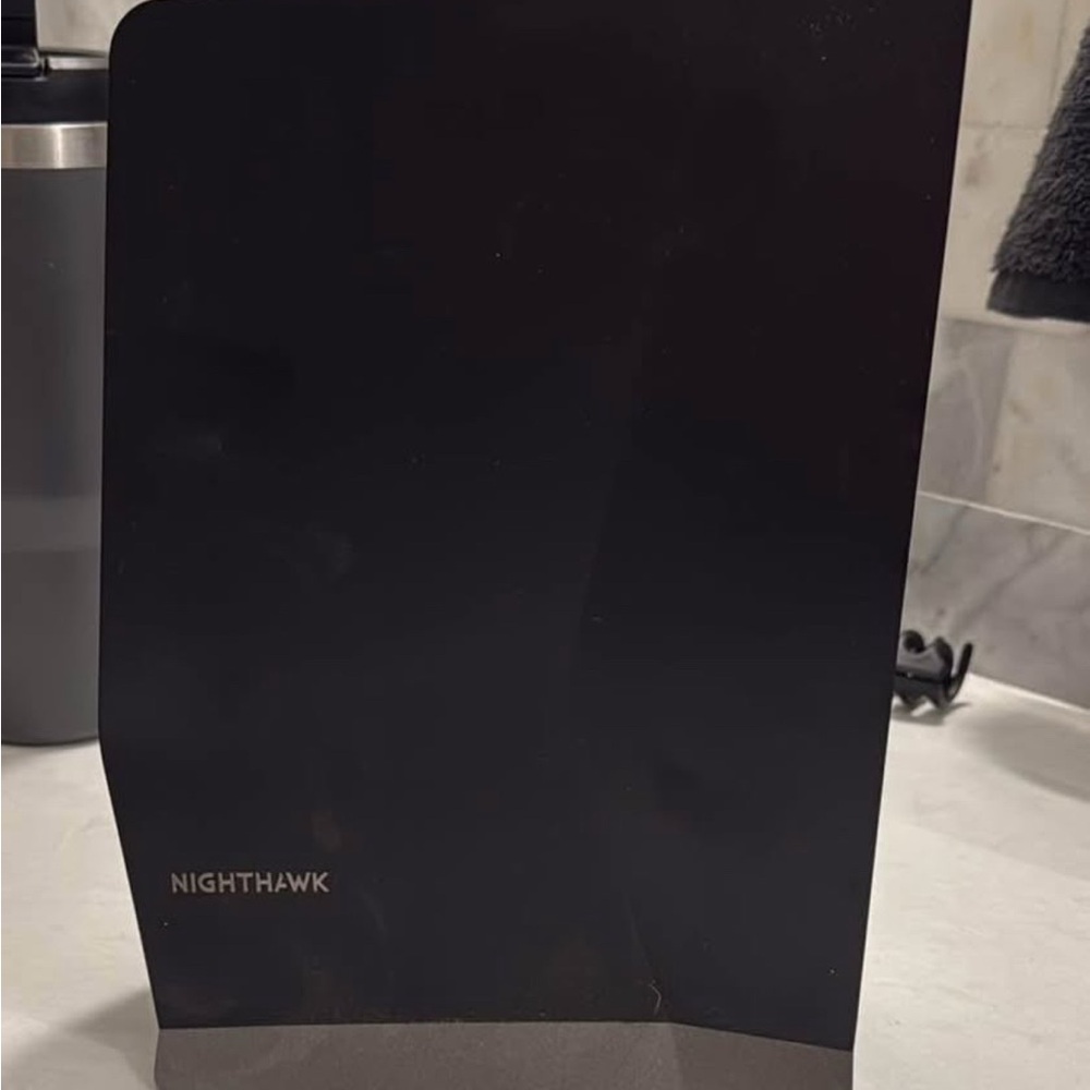 Netgear Nighthawk AX8 (model AX6000)